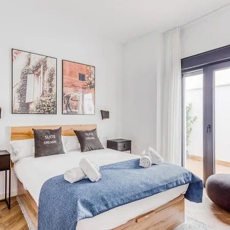 Limehome Calle Ancha Del Carmen - Digital Access 3* Malaga