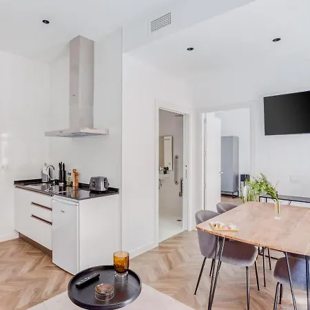 Limehome Calle Ancha Del Carmen - Digital Access Aparthotel 3*