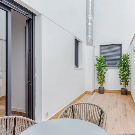 Limehome Calle Ancha Del Carmen - Digital Access Aparthotel Malaga