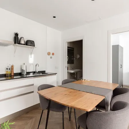 Limehome Calle Ancha Del Carmen - Digital Access Aparthotel