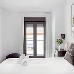 Aparthotel Limehome Calle Ancha Del Carmen - Digital Access 4*